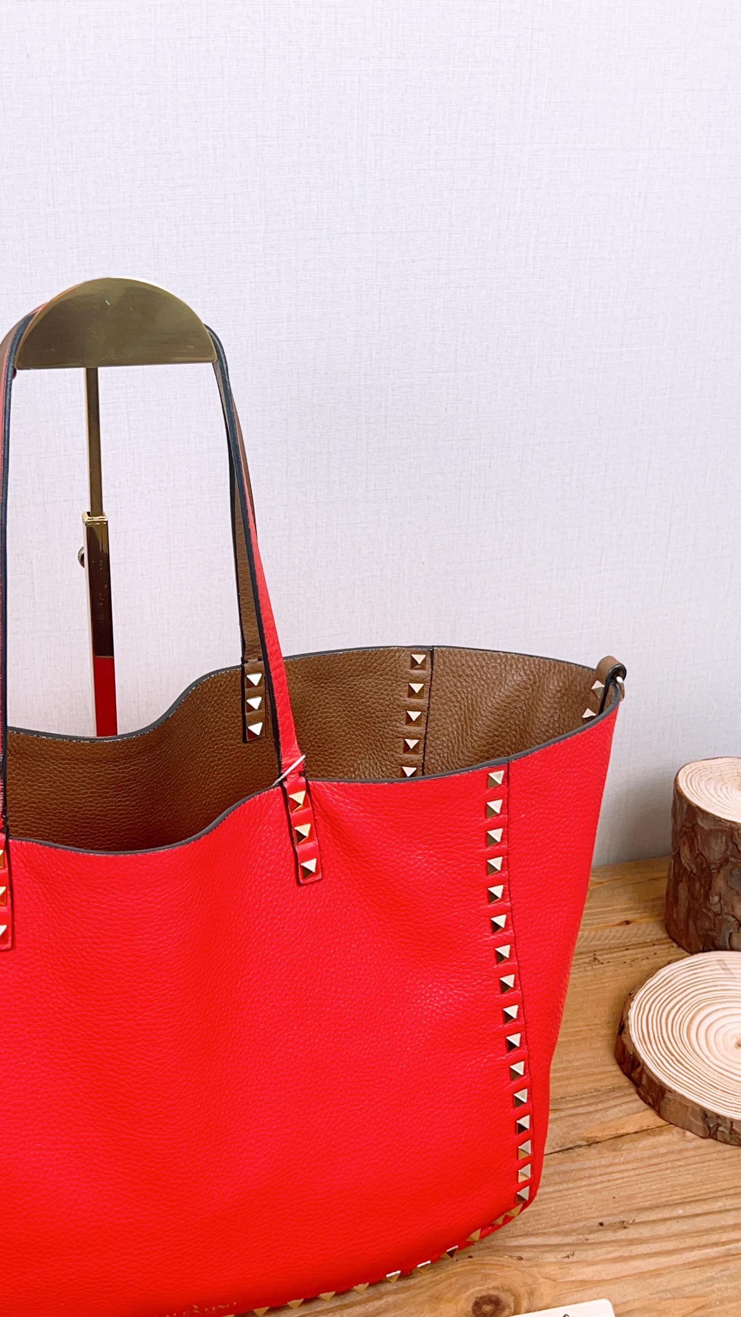 Valentino Garavani Brown x Red Rockstud Reversible Tote