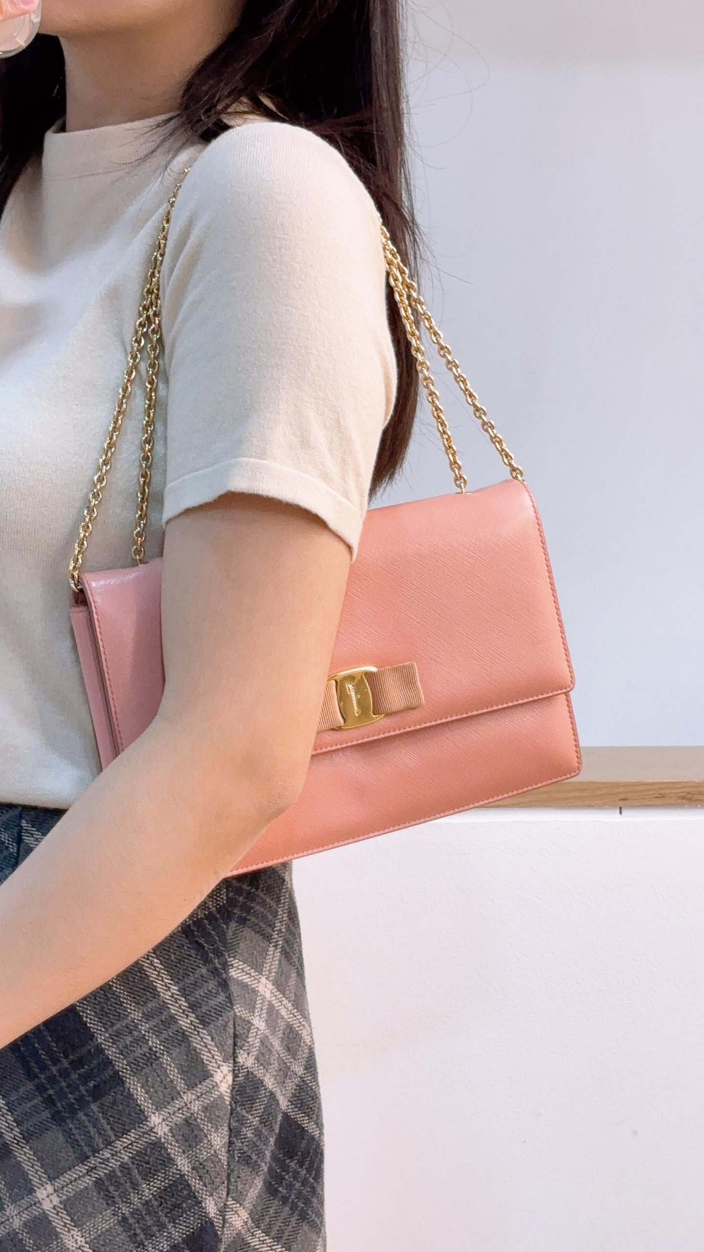Salvatore Ferragamo Pink Leather Vara Bow Shoulder Bag