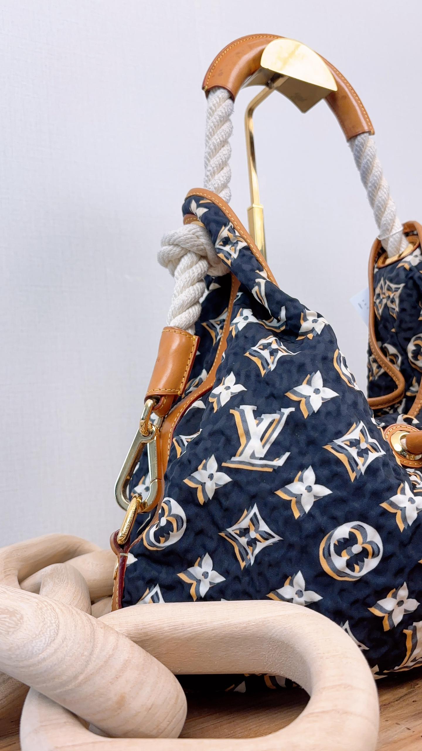 LV Navy Blue Limited Edition Bulles MM