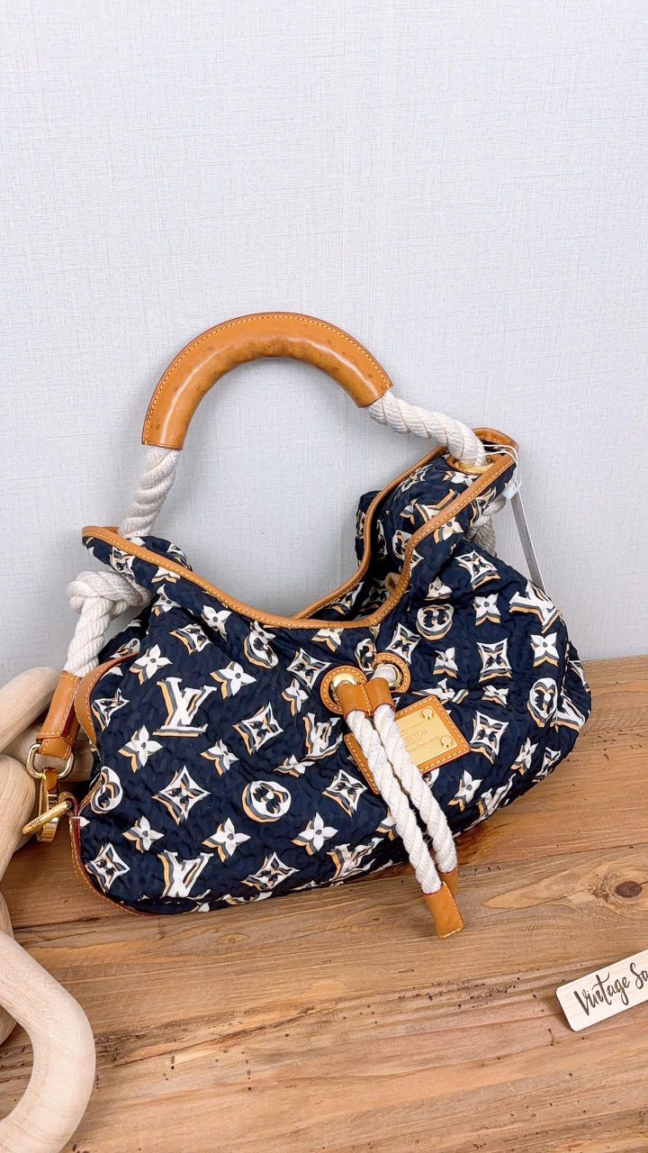 LV Navy Blue Limited Edition Bulles MM