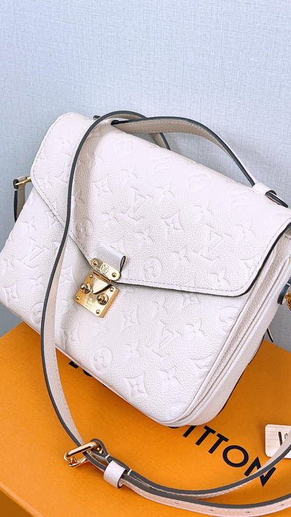 LV Creme Monogram Empreinte Pochette Metis