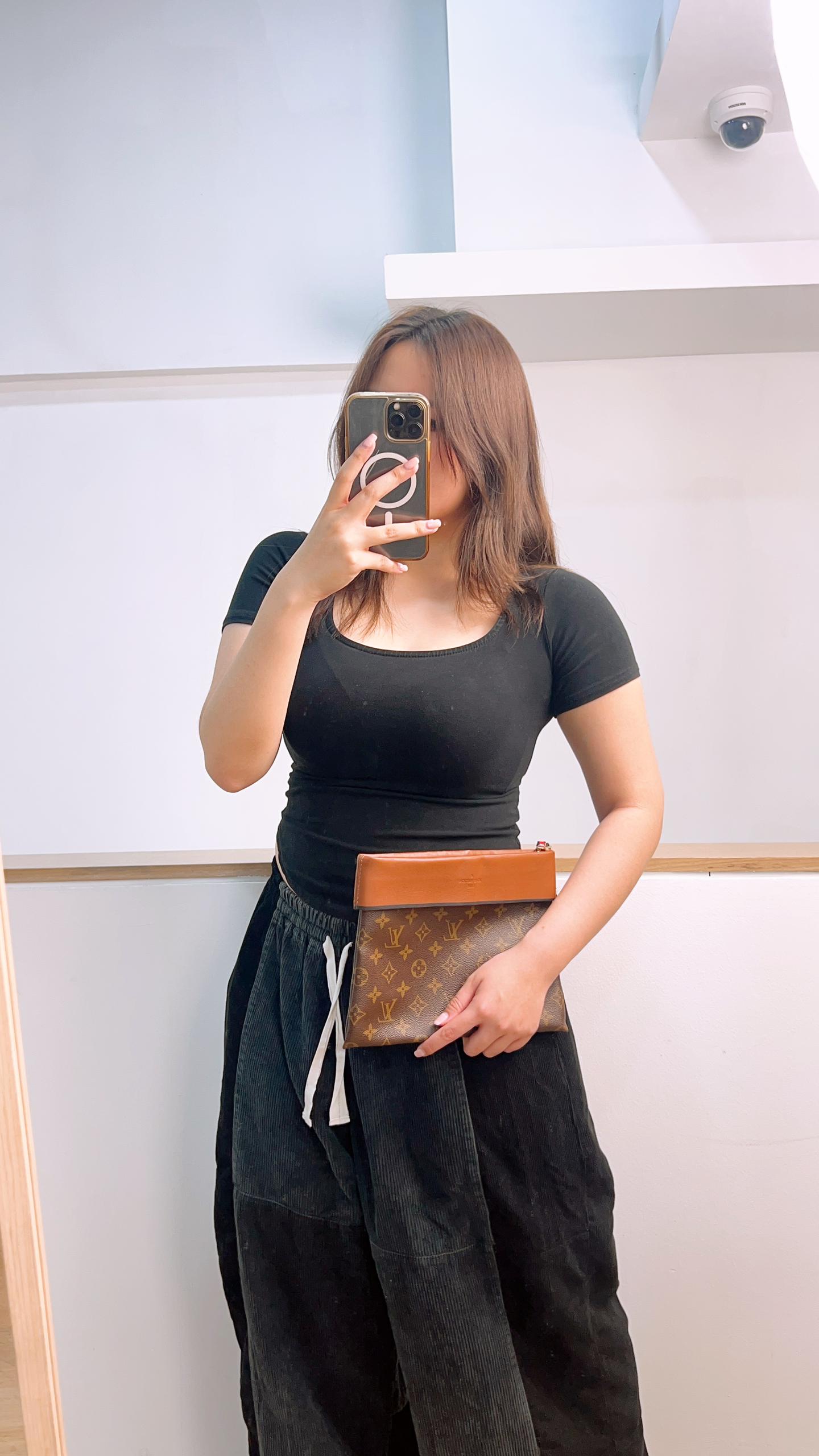 LV Monogram Caramel Tuileris Pochette