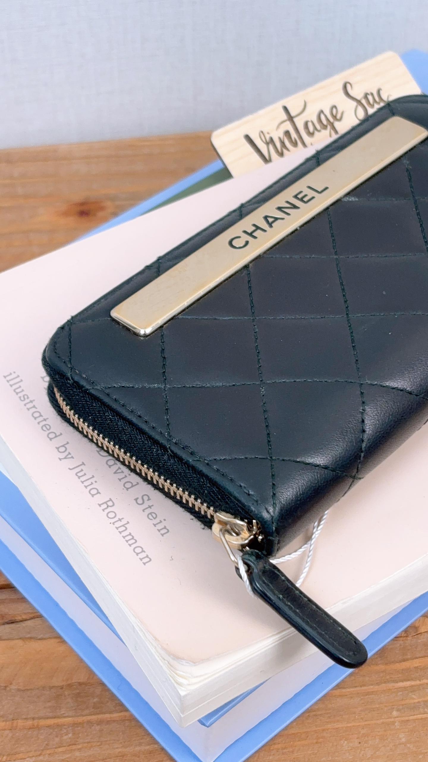 Chanel Black Lambskin Medium Trendy CC Zip Wallet (LGHW)