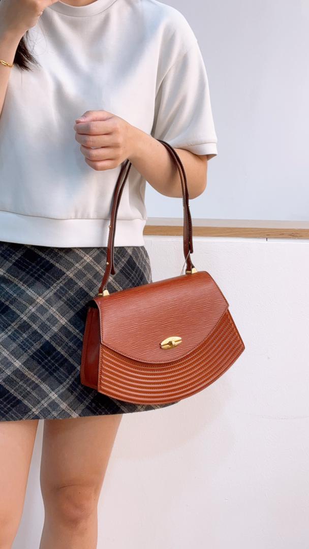 LV Brown Epi Tilsitt Shoulder Bag