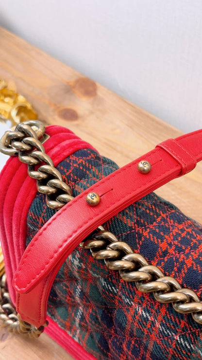 Chanel Red Velvet Plaid Paris-Edinburg Old Medium Boy (AGHW)