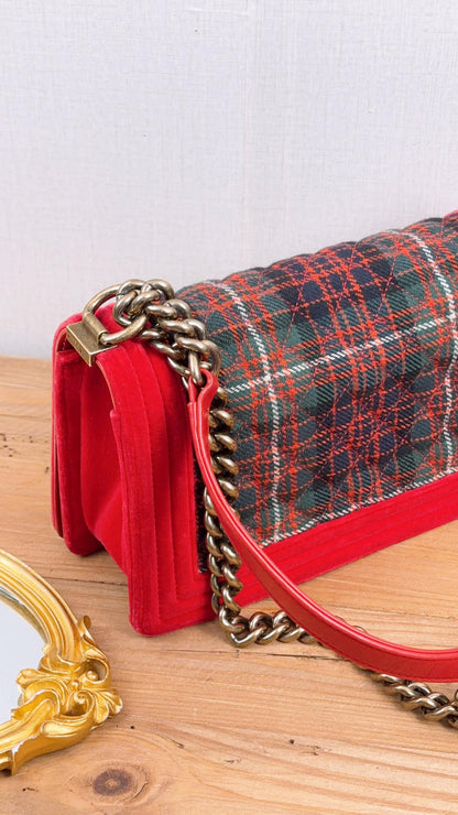 Chanel Red Velvet Plaid Paris-Edinburg Old Medium Boy (AGHW)