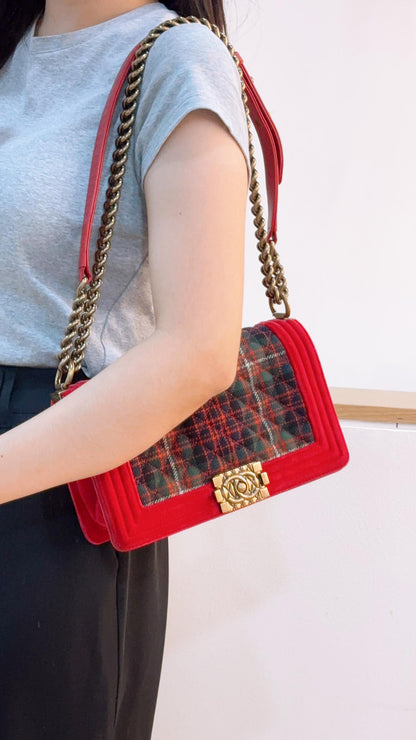 Chanel Red Velvet Plaid Paris-Edinburg Old Medium Boy (AGHW)