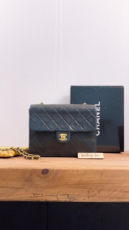 Chanel Black Lambskin Vintage Mini Square 20cm (GHW)