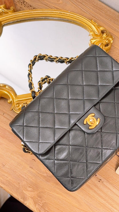 Chanel Black Lambskin Vintage Mini Square 20cm (GHW)