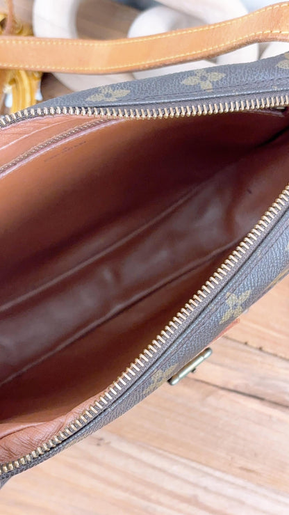 LV Monogram Jeune Fille MM