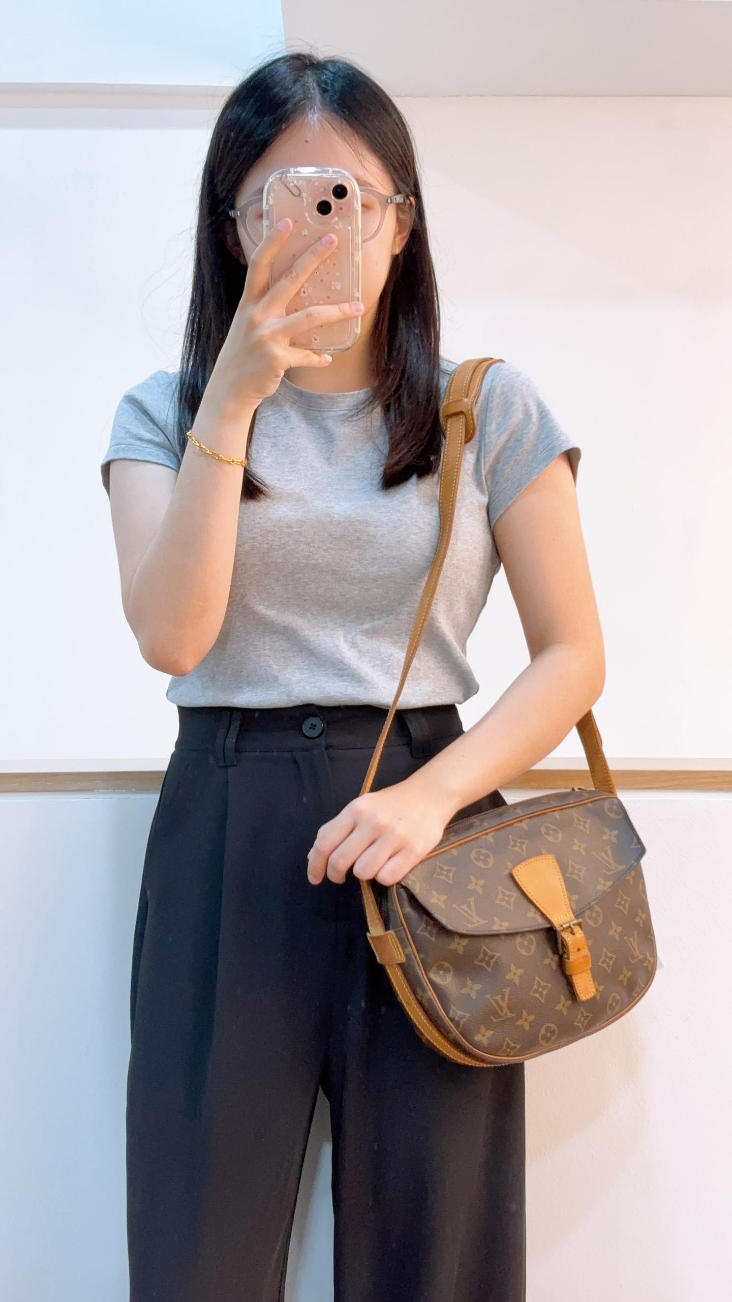 LV Monogram Jeune Fille MM
