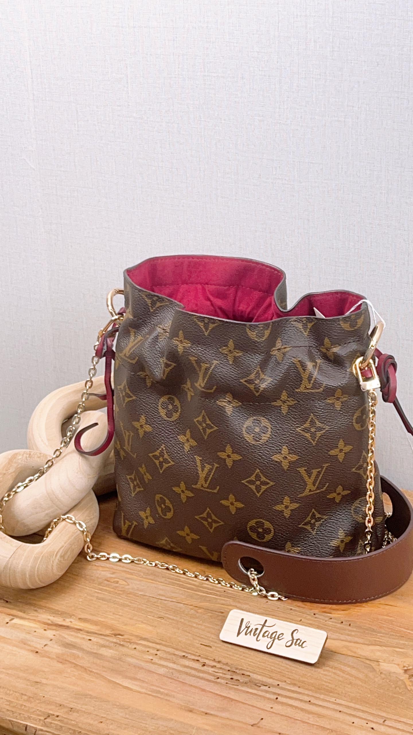 LV Monogram Pouch Note in Fuchsia