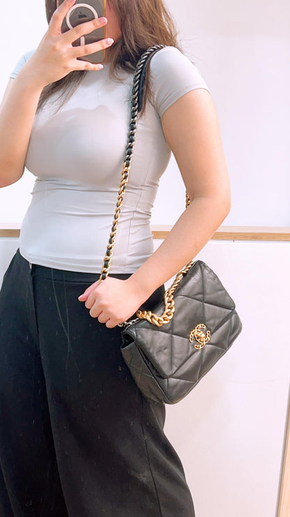 Chanel Black Lambskin Small 19 ( GHW)