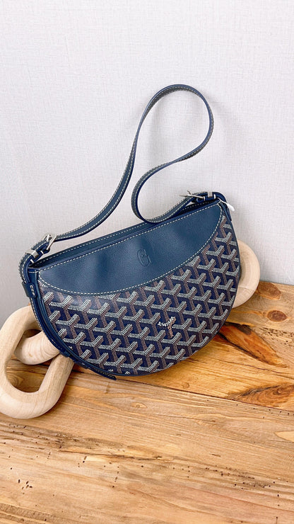 Goyard Navy Hirondelle Bag