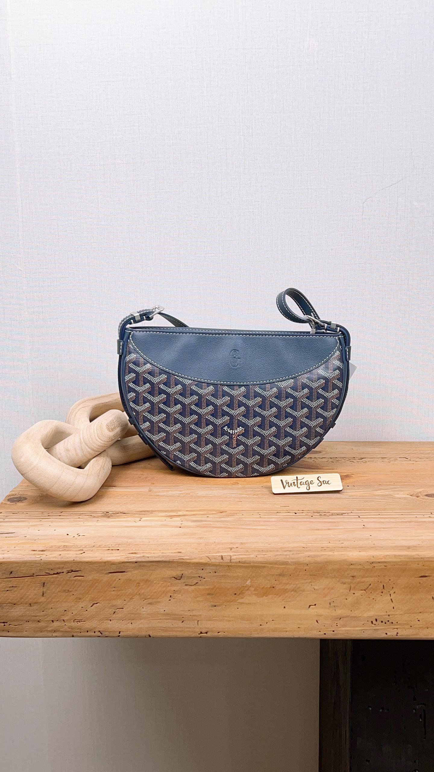 Goyard Navy Hirondelle Bag