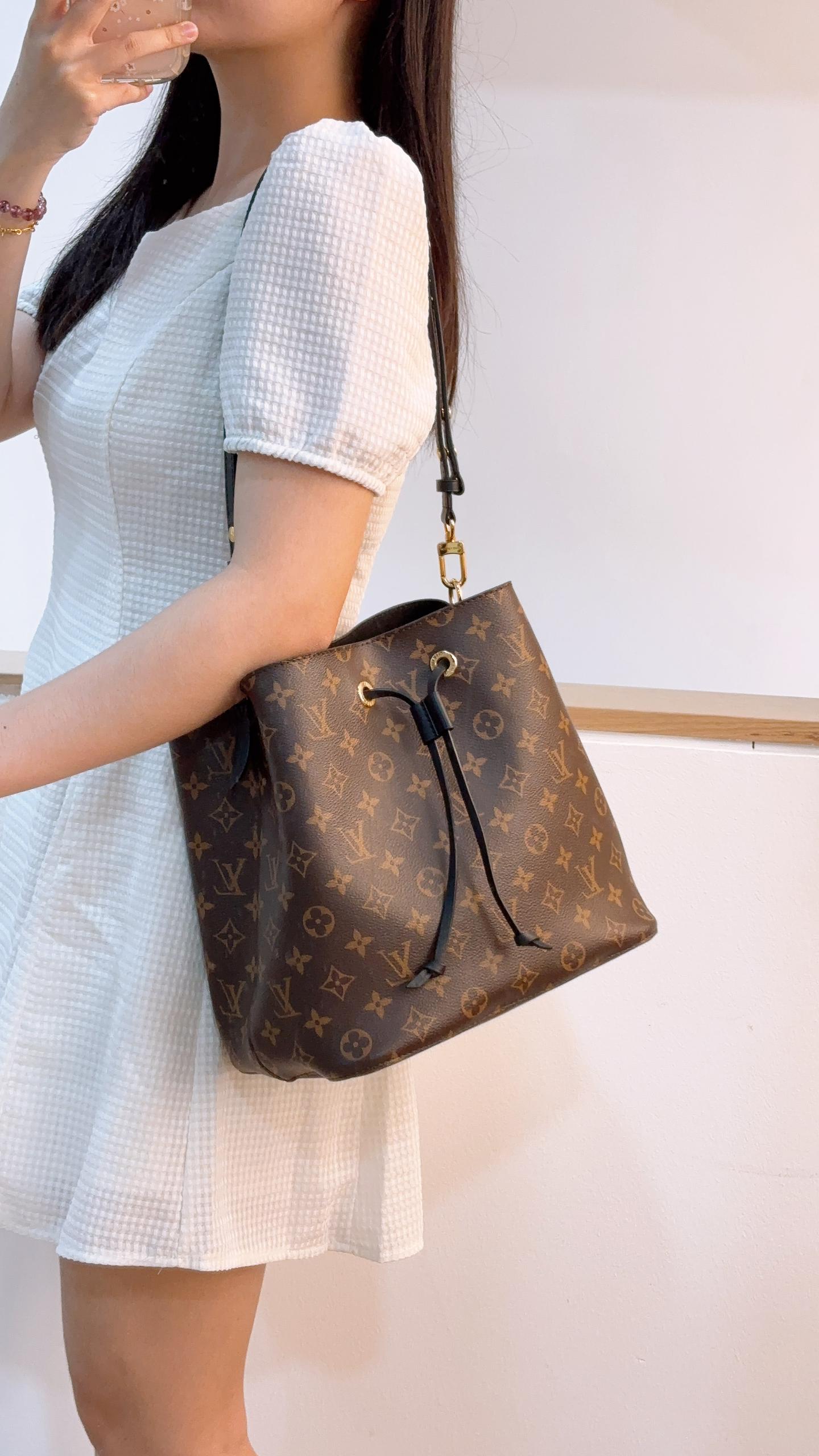 LV Black Monogram NeoNoe MM