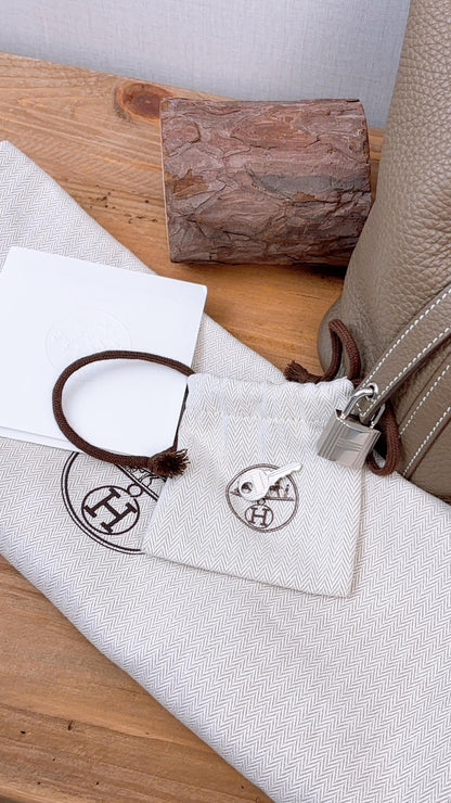 Hermes Etoupe Picotin 22 (PHW)