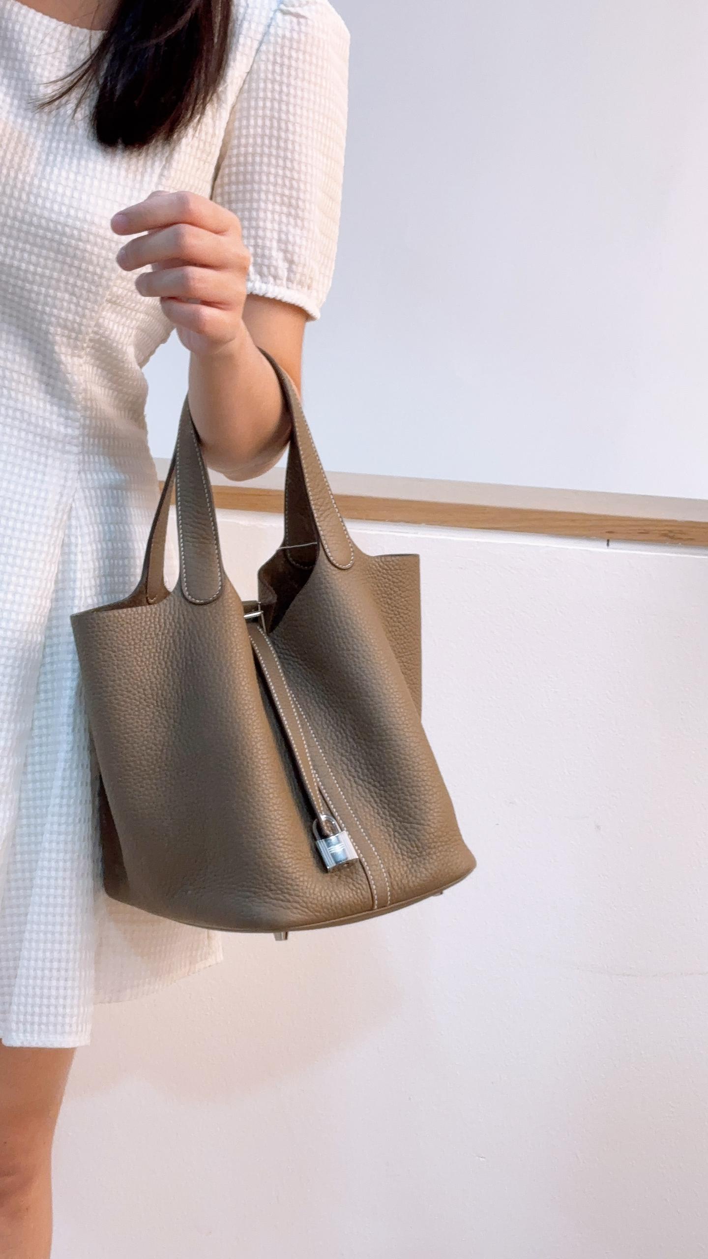 Hermes Etoupe Picotin 22 (PHW)