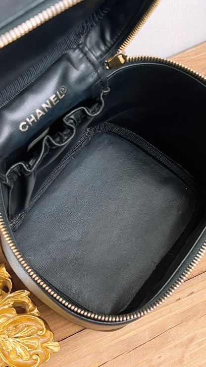 Chanel Caviar Black Vintage Vanity