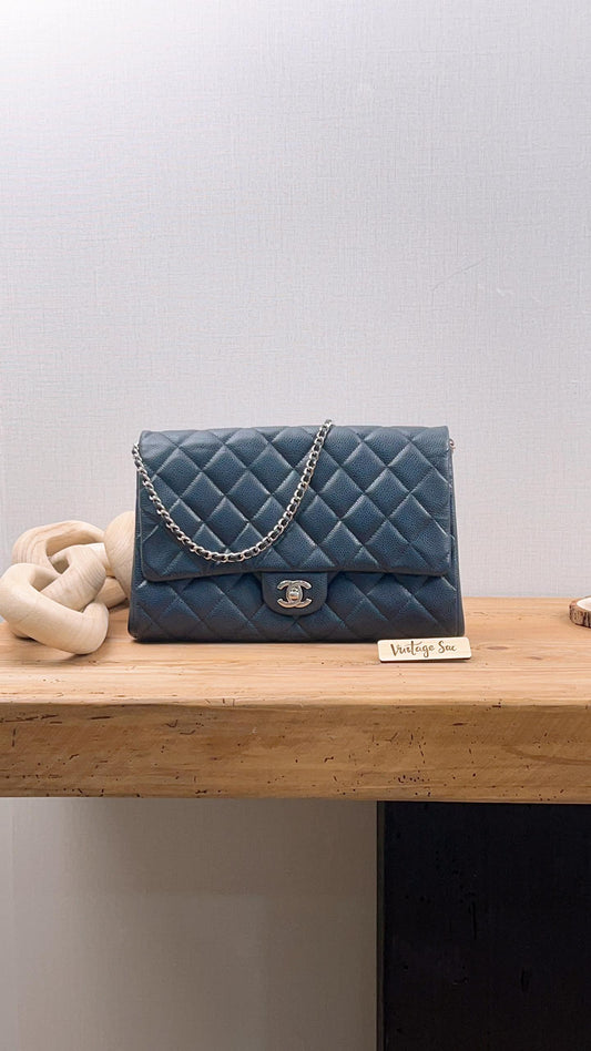 Chanel Navy Caviar Clutch On Chain (SHW)
