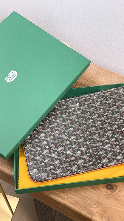 Goyard Tan x Black Senat MM Pouch