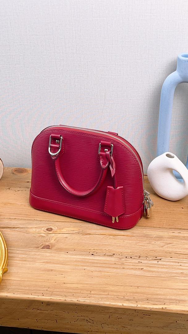 LV Rasberry Red Epi Alma BB (SHW)