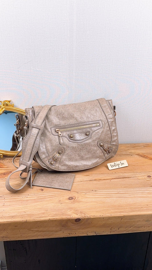 Balenciaga Grey Neo Folk Messenger Bag (RGHW)