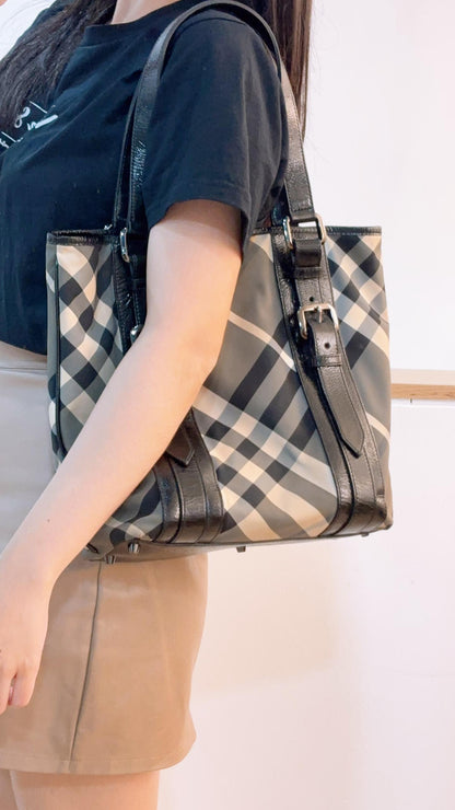 Burberry Black Nylon Beat Check Victoria Tote