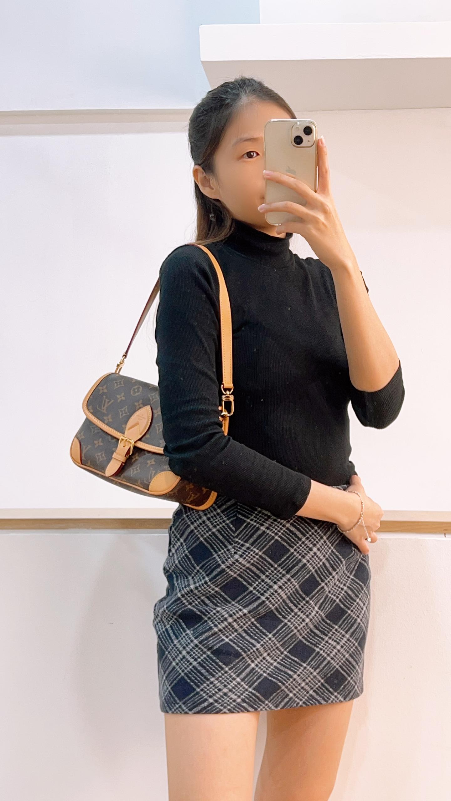 LV Monogram Fuchsia Diane
