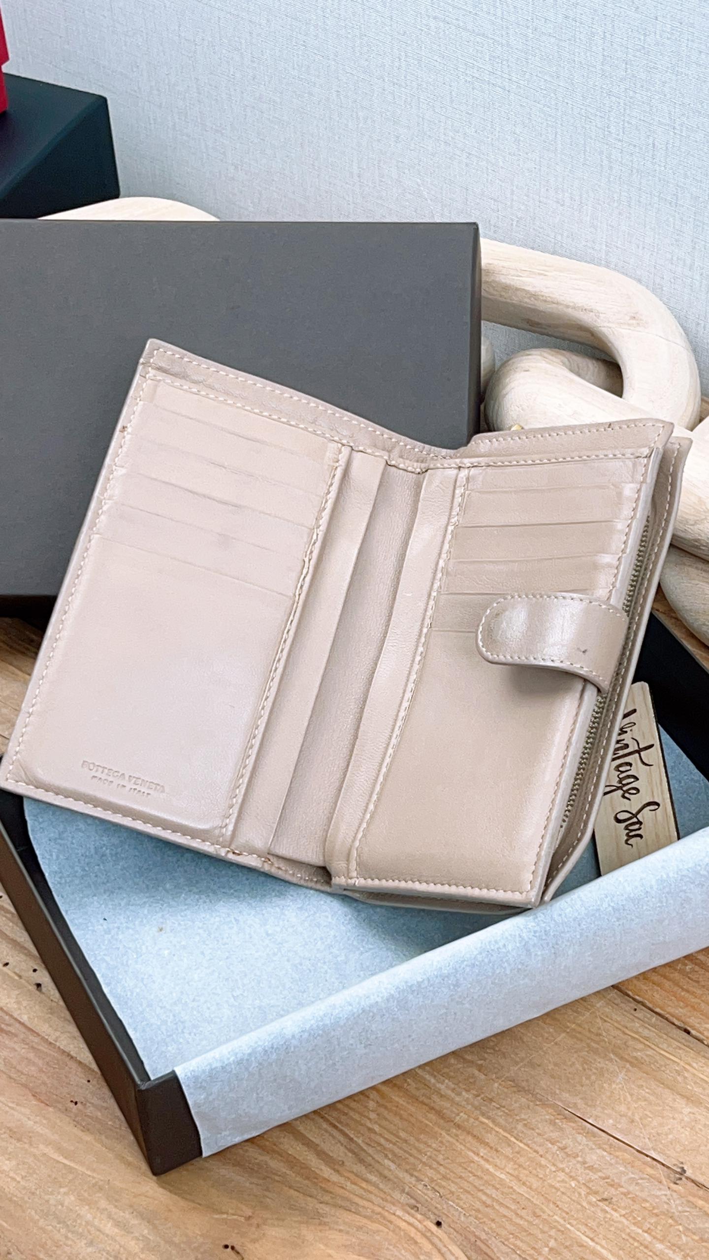 BV Beige Intrecciato Compact Wallet