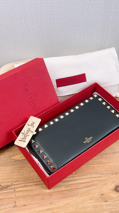 Valentino Black Garavani Rockstud Long Wallet (GHW)