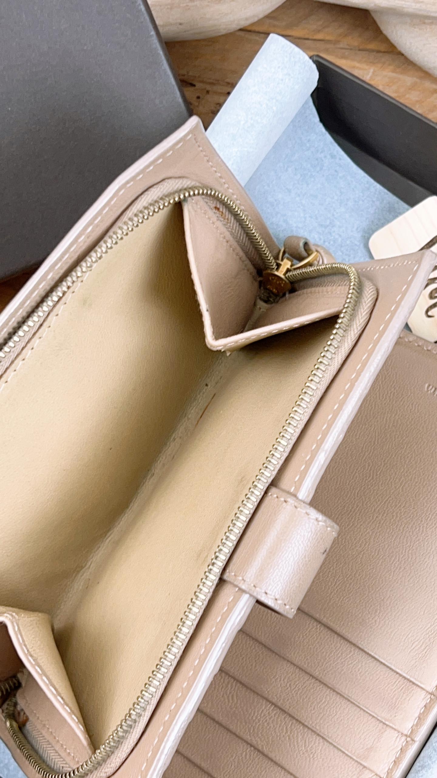 BV Beige Intrecciato Compact Wallet
