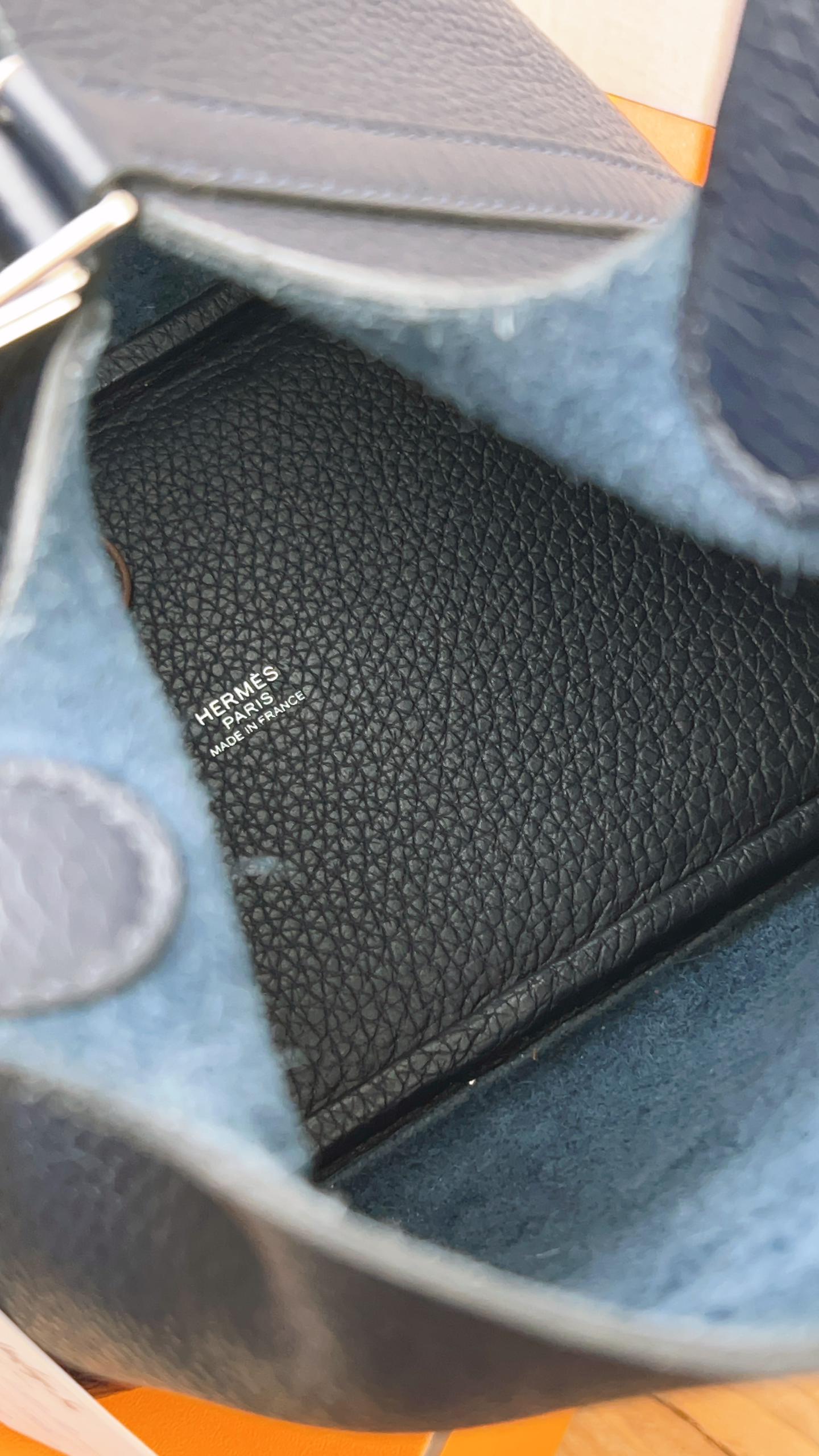Hermes Blue Nuit Picotin 18 (PHW)