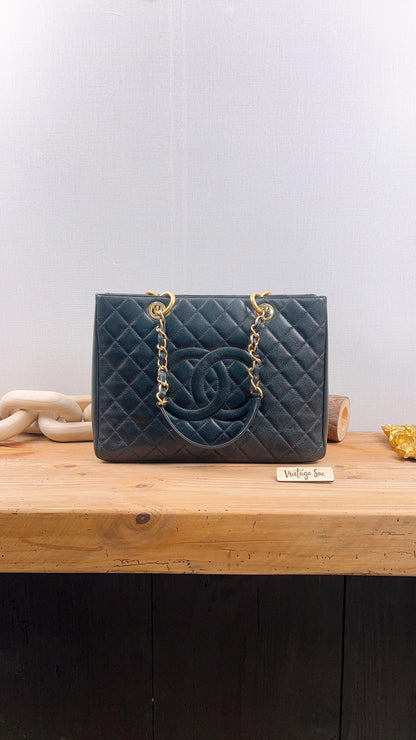 Chanel Black Caviar GST (GHW)