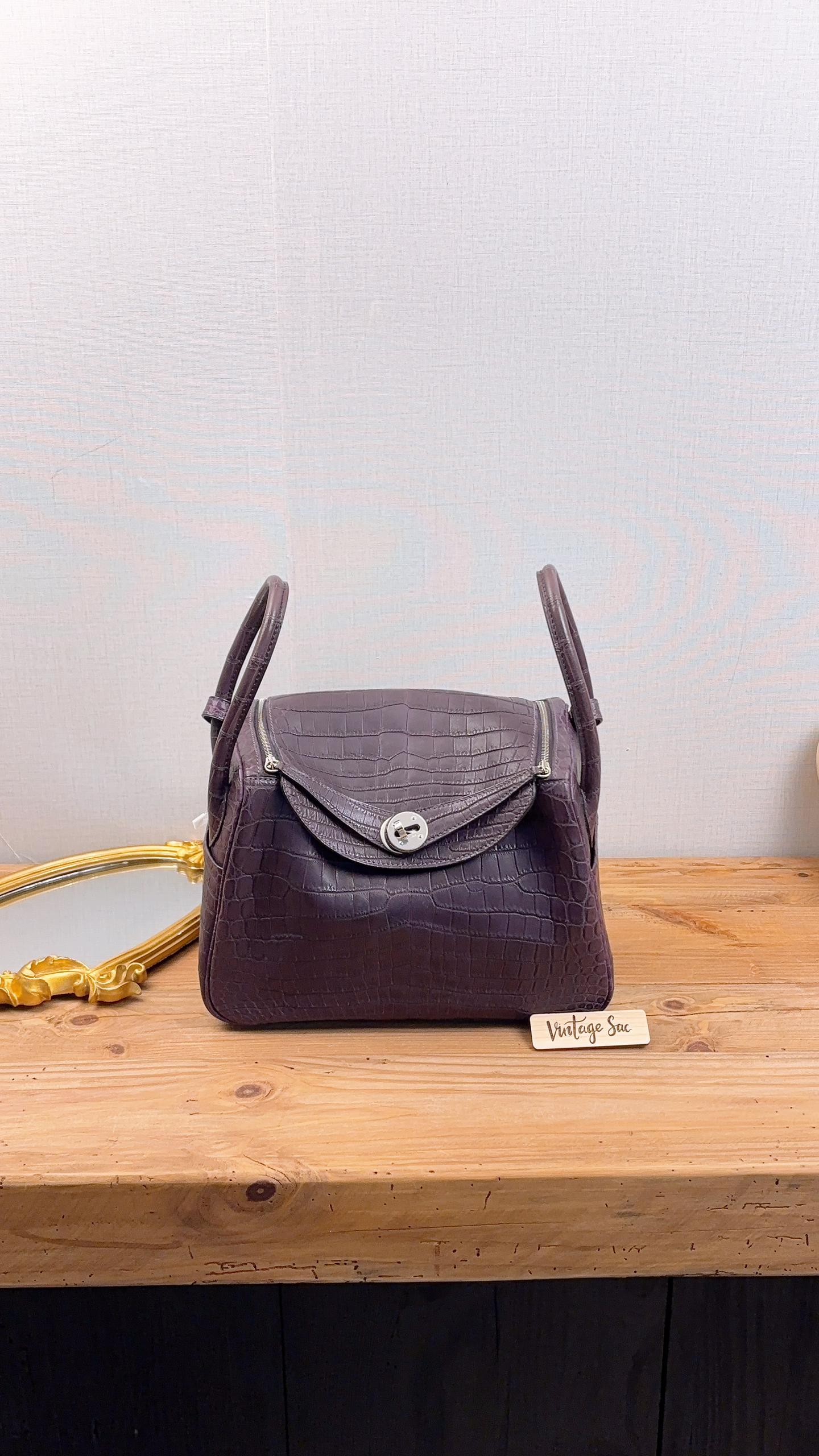 Hermes Violet Matte Niloticus Crocodile Lindy 26 (PHW)