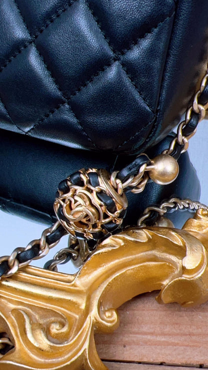 Chanel Black Lambskin Pearl Crush Camera Bag (GHW)
