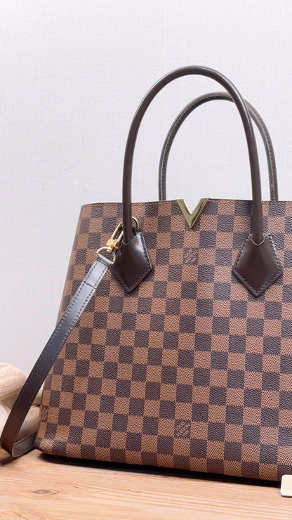 LV Damier Ebene Kensington