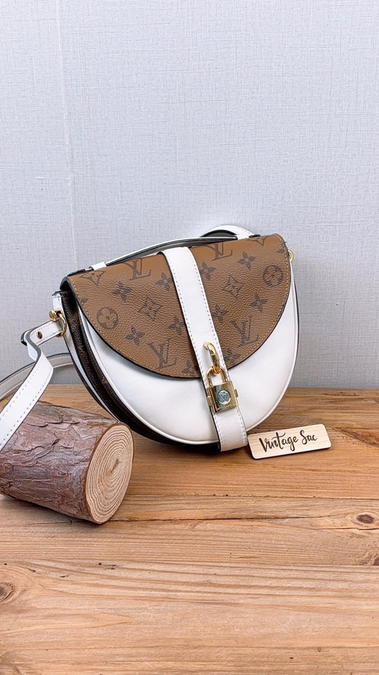 LV Reverse Monogram White Chantilly Lock Bag