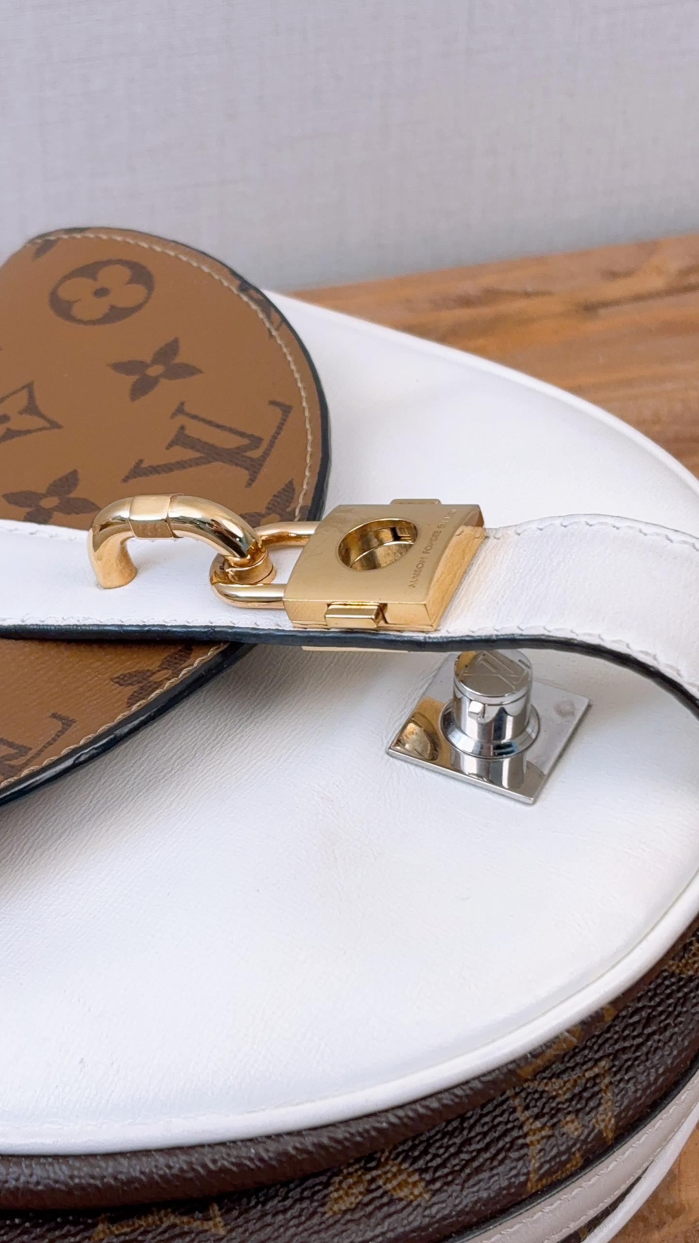 LV Reverse Monogram White Chantilly Lock Bag