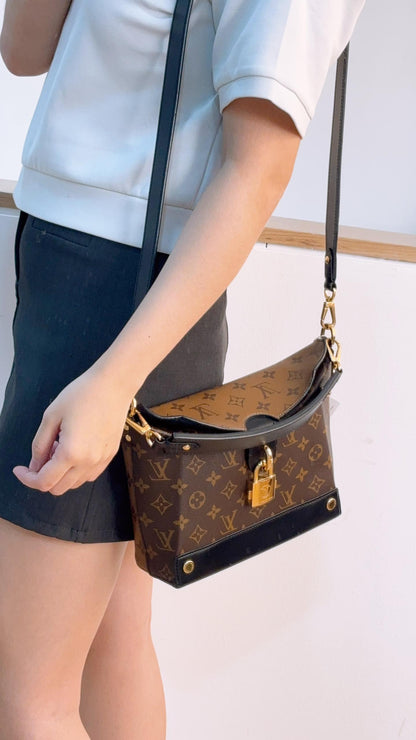 LV Reverse Monogram Bento Box