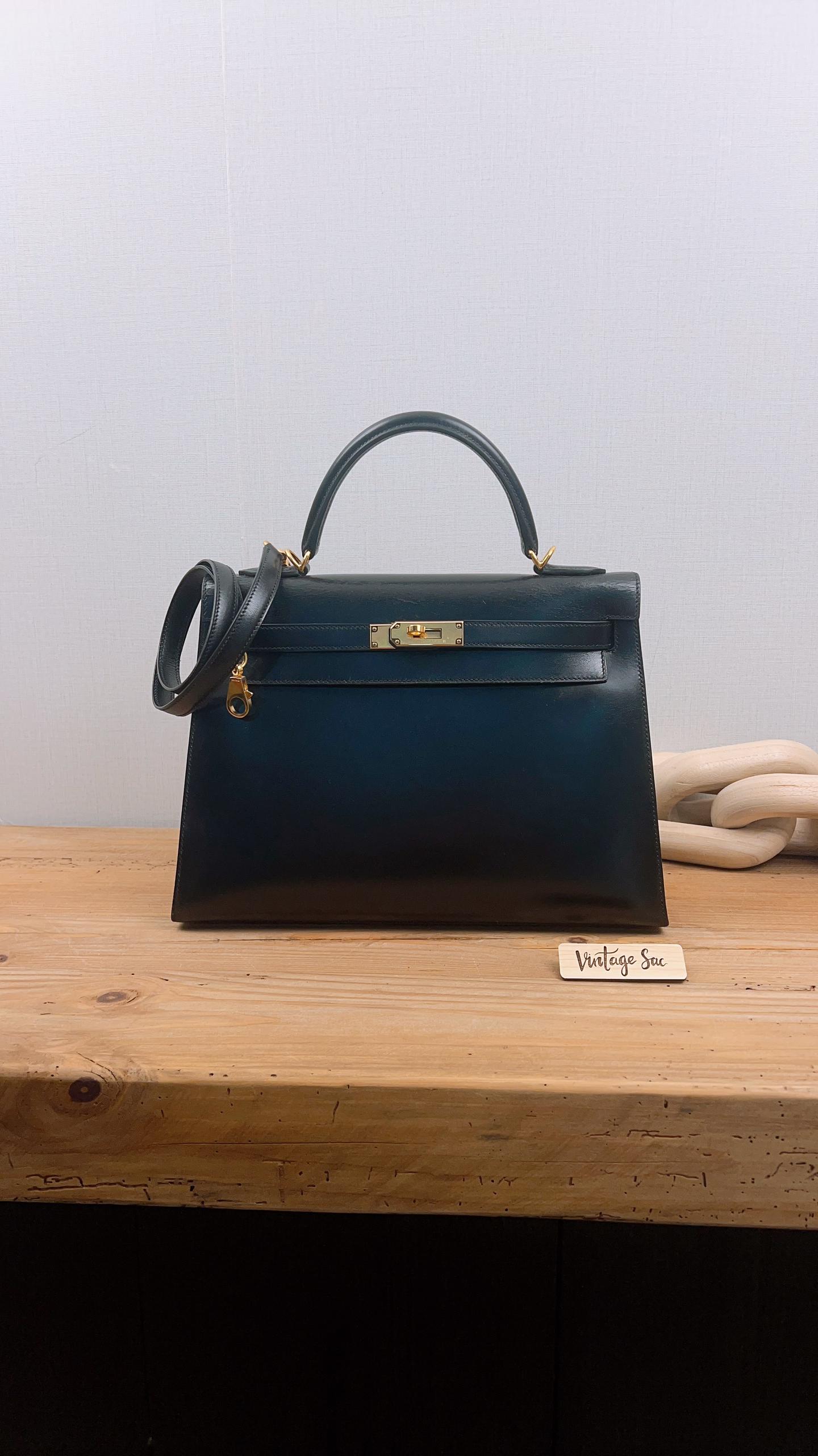 Hermes Noir Box Kelly 32 (GHW)