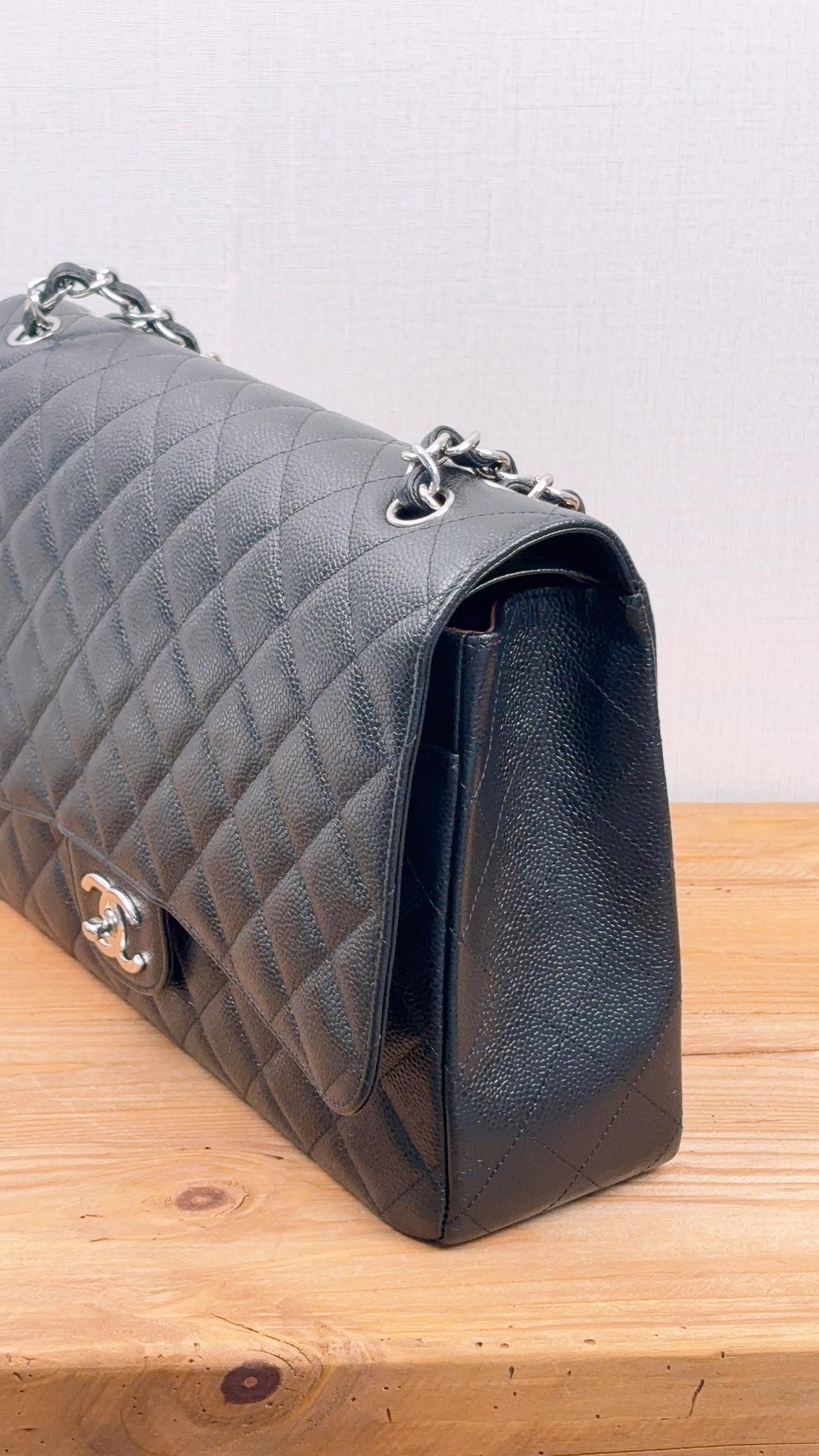 Chanel Black Caviar Maxi CF (SHW)