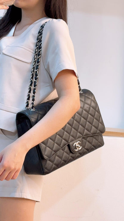 Chanel Black Caviar Maxi CF (SHW)