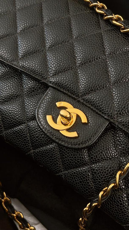 Chanel Vintage Caviar Medium CF (GHW)