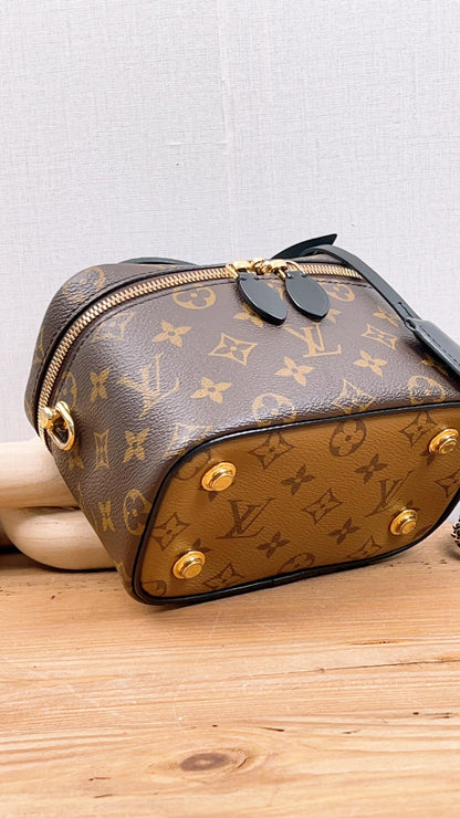 LV Reverse Monogram Vanity PM