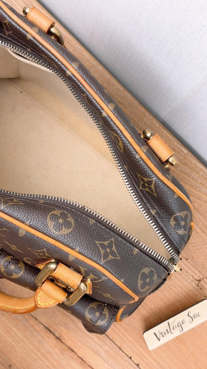 LV Monogram Manhattan PM