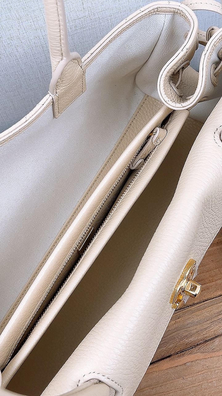 Chanel Beige Caviar 26s Small Shopping Tote (GHW)