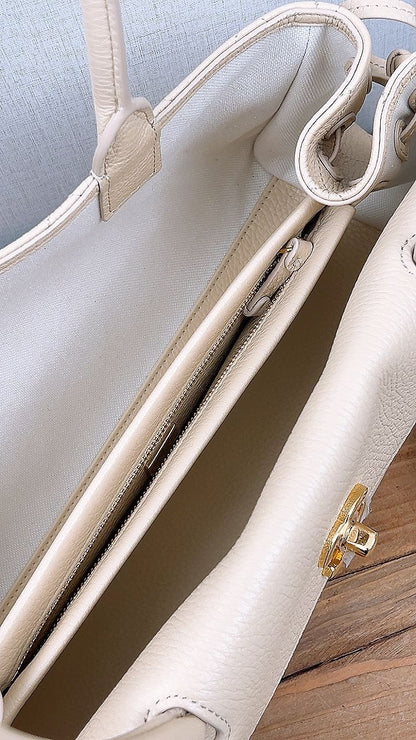 Chanel Beige Caviar 26s Small Shopping Tote (GHW)
