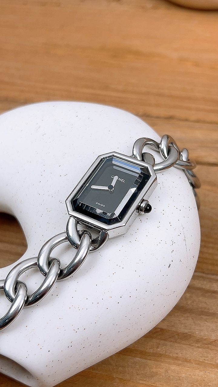 Chanel Silver Premiere Watch Size S