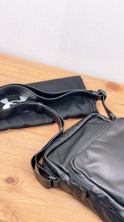 B x U. Armour Black Ltd Edn Crossbody Bag